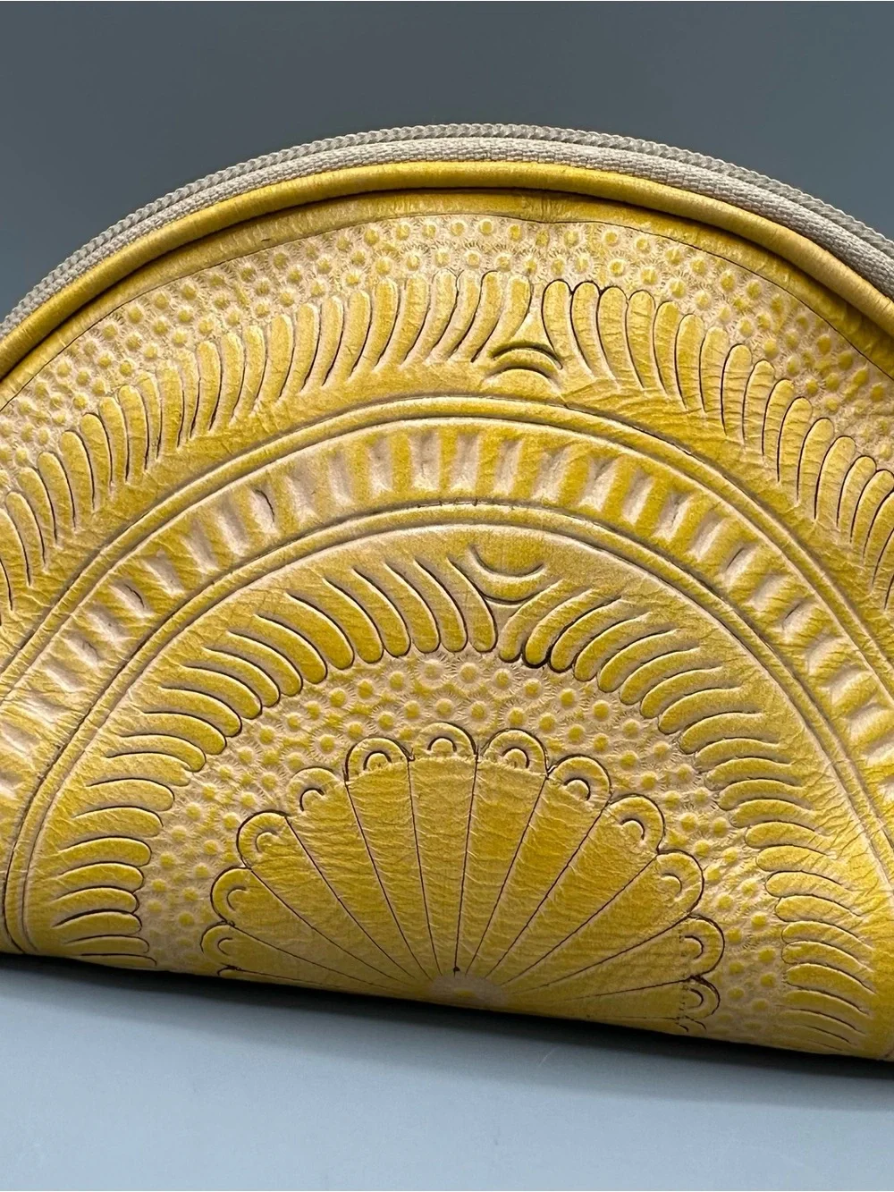 Hand Tool Genuine Leather Cosmetic Pouch Bag Yellow Tooled Paraguay 7x5.5 Mint